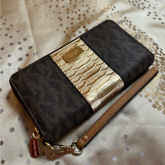 Michael Kors gold and brown monogram wallet clutch - Picture 2 of 5